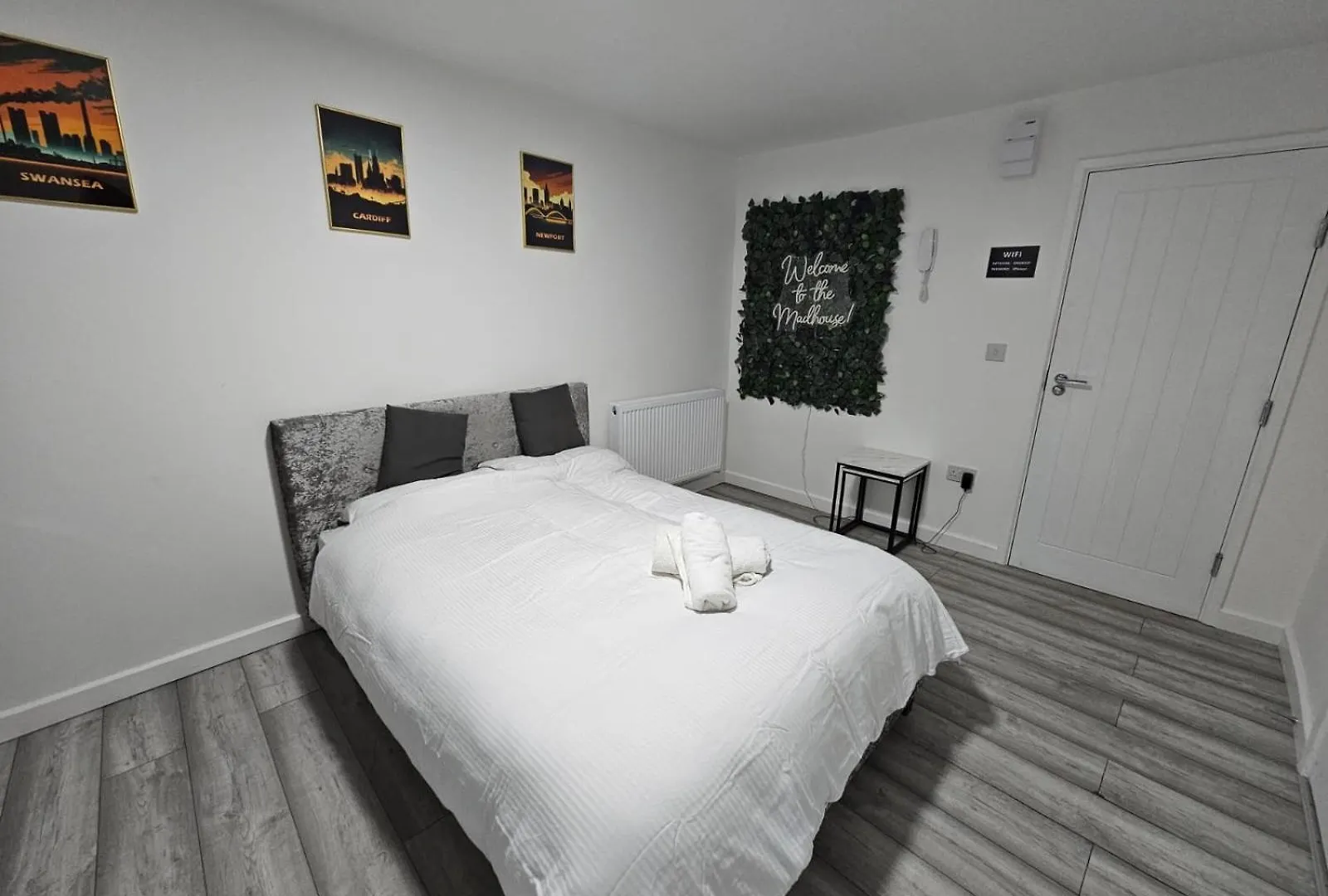 Cosy Cardiff Apartments - Garden Lounge 0*,